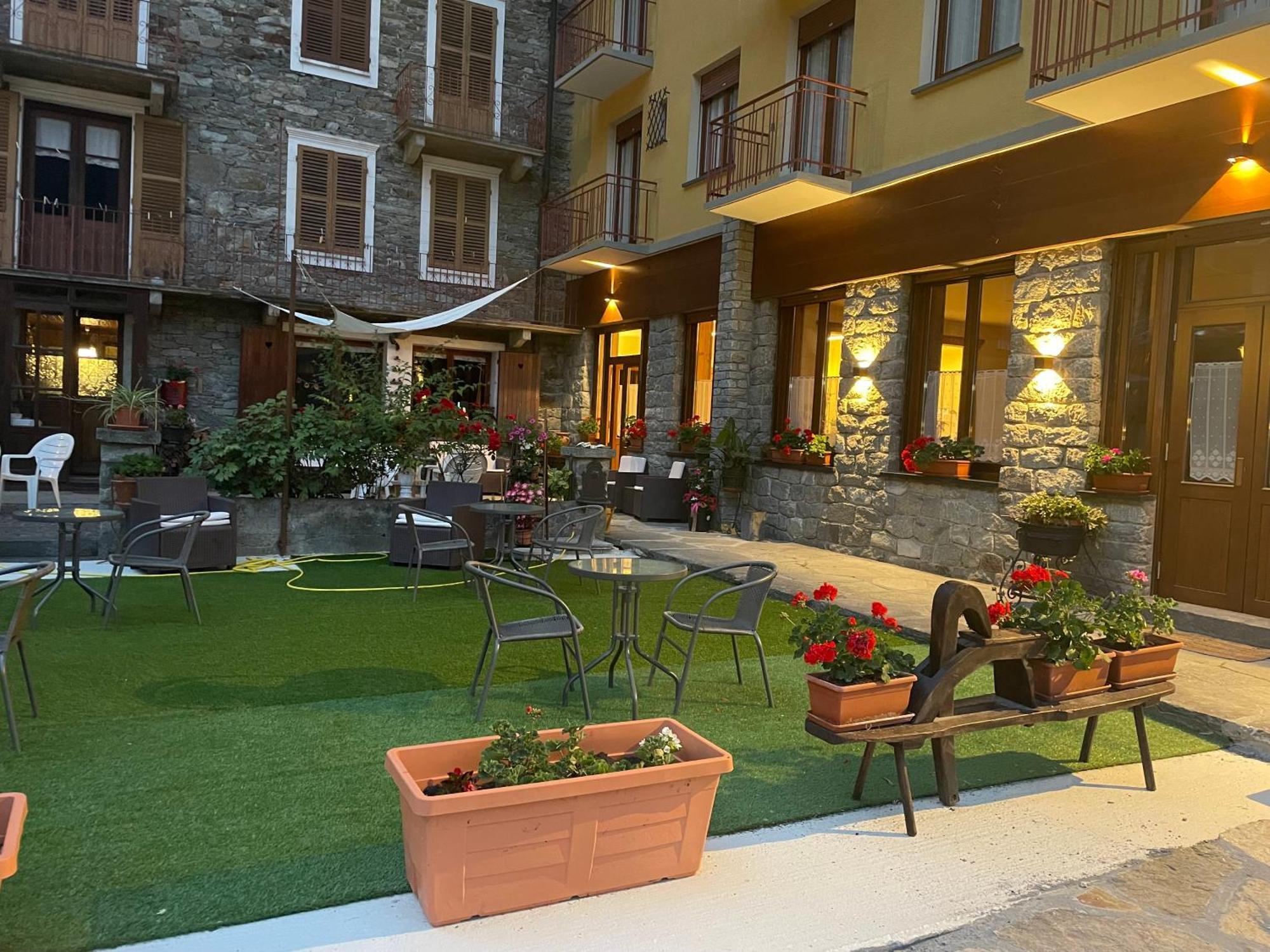Albergo Mologna 가비 외부 사진
